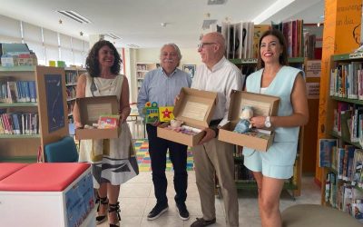 Emilio González felicita el proyecto “La tortuga Catalina viaja al mundo de los libros”, uno de los ganadores en Ourense de los Premios María Moliner 2023